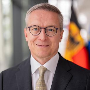 Dr. Karsten Wildberger